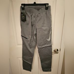 Nike Youth Boys Basketball Therma Pants, Gray, NWT, Used - Good Condition